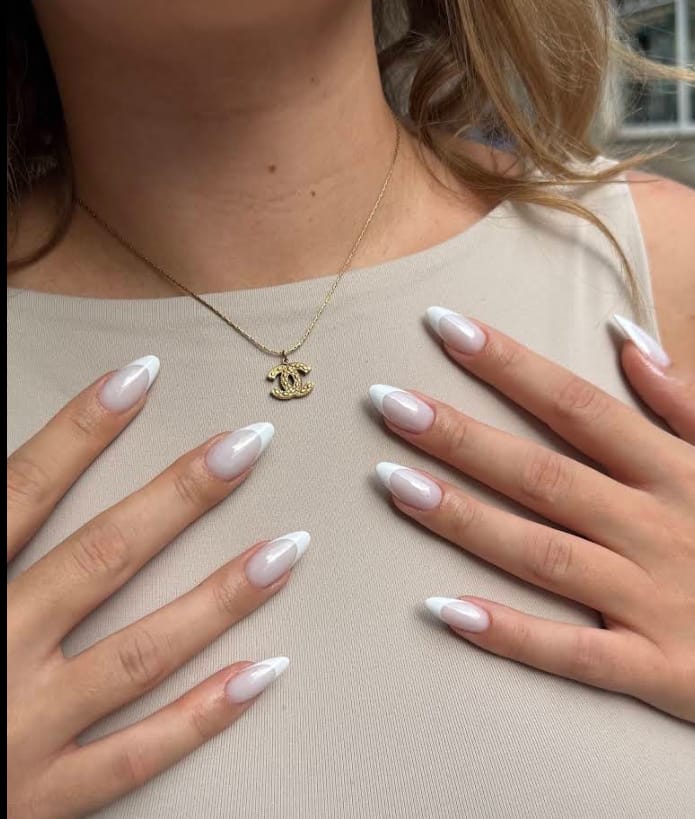 Nageldesign bei Glossy Nails & Beauty Jena 1