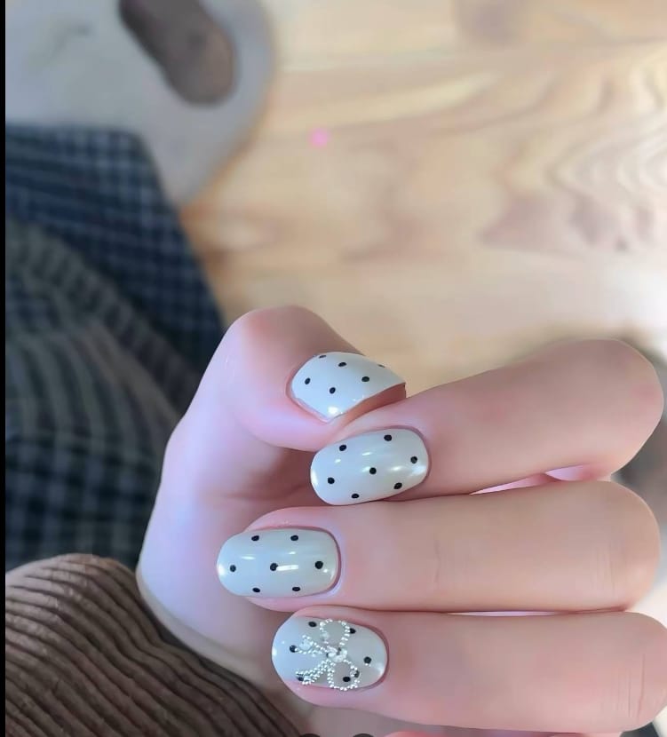 Nageldesign bei Glossy Nails & Beauty Jena 14