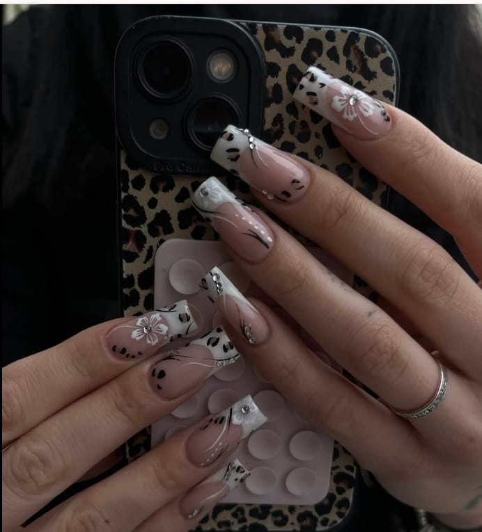 Nageldesign bei Glossy Nails & Beauty Jena 19